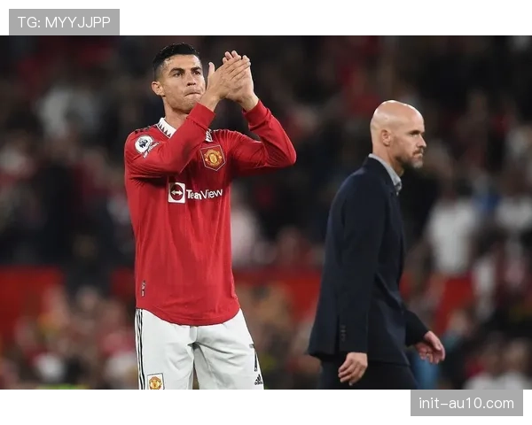 滕哈格接受专访,解释其高位体系在曼联遭遇转换失球后的调整逻辑